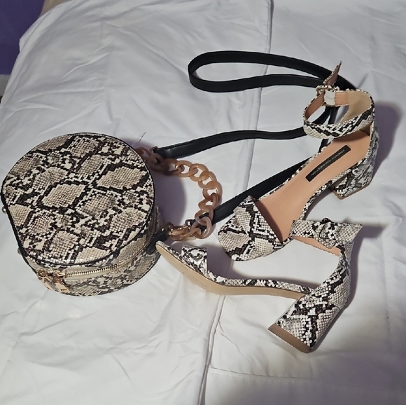 Shoes And Cross Body  For 33 Dollars Good Deal - Picture 2 of 4